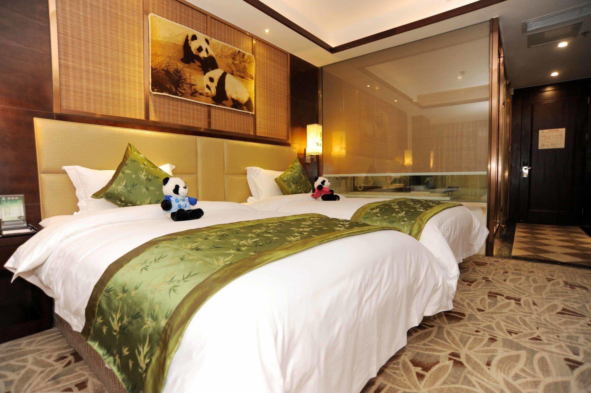 Chengdu Panda Prince Culture Hotel Экстерьер фото