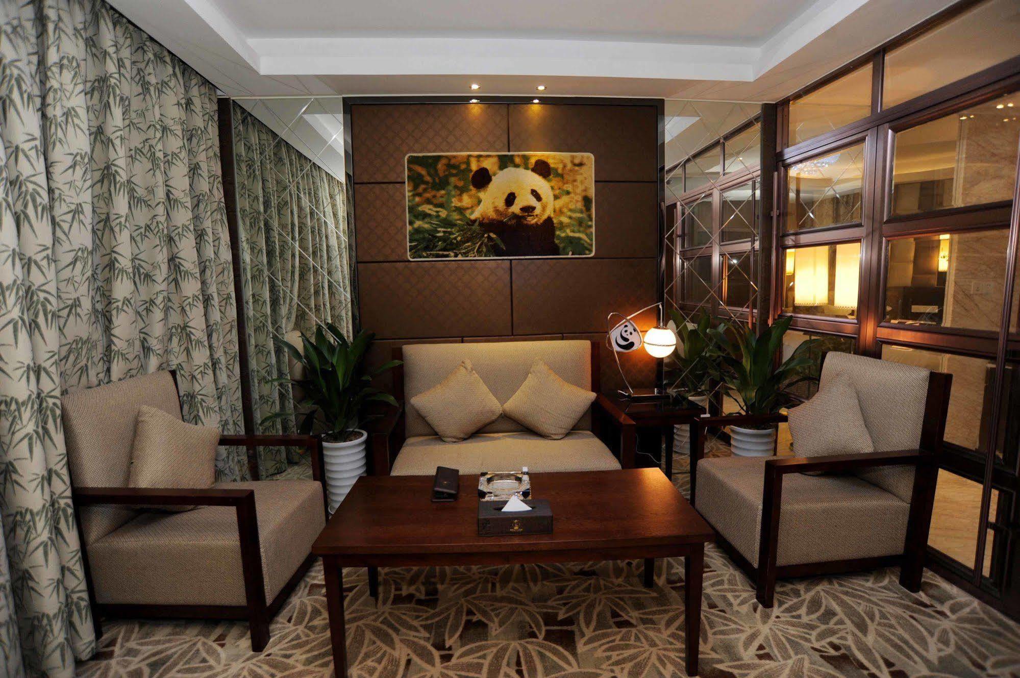 Chengdu Panda Prince Culture Hotel Экстерьер фото
