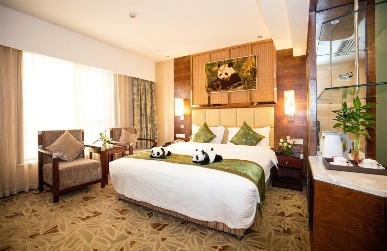 Chengdu Panda Prince Culture Hotel Экстерьер фото