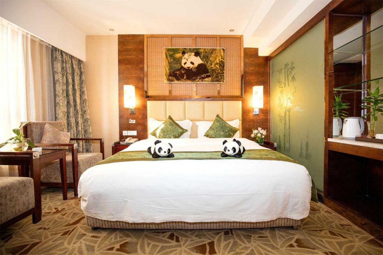Chengdu Panda Prince Culture Hotel Экстерьер фото