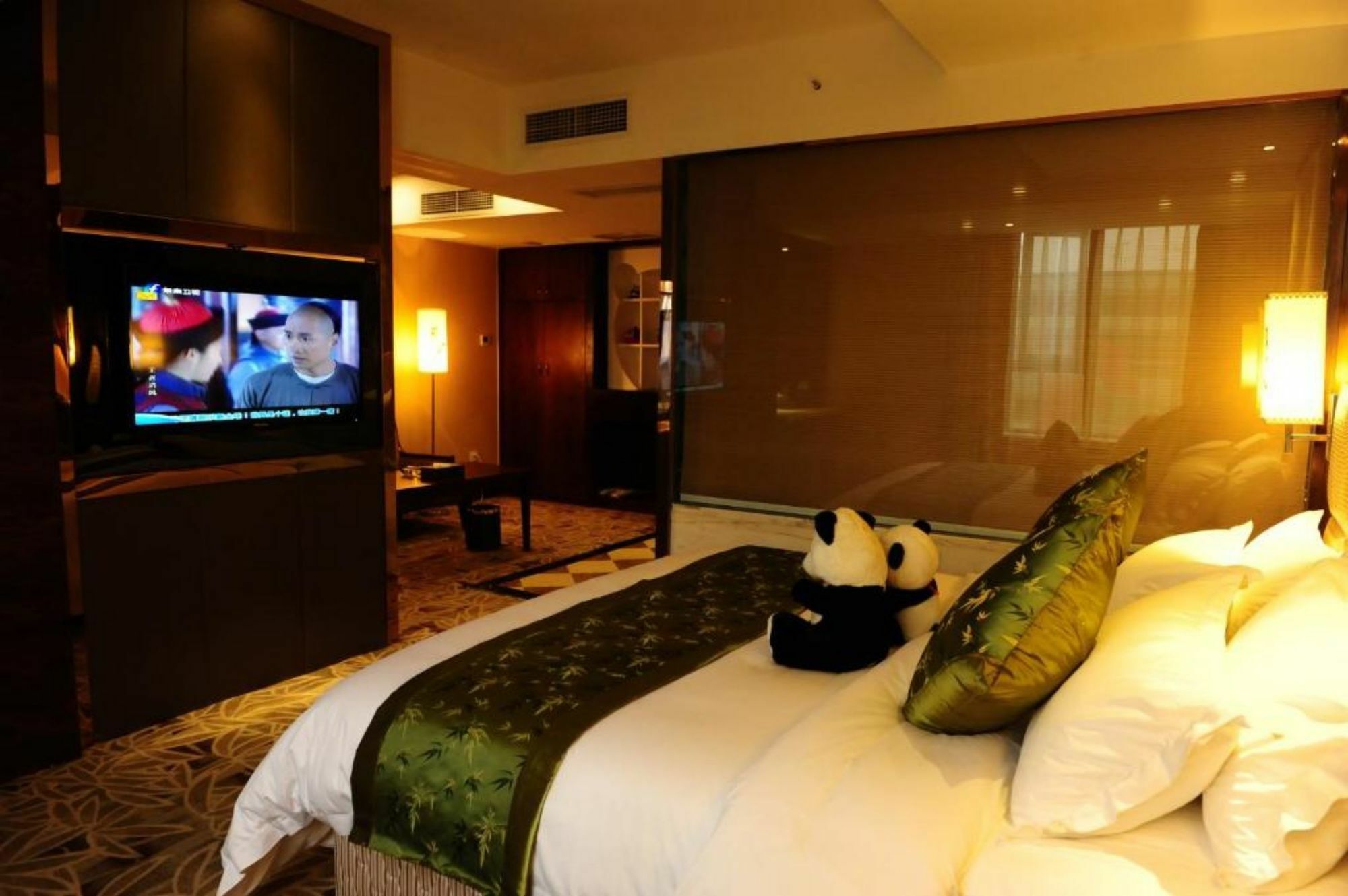 Chengdu Panda Prince Culture Hotel Экстерьер фото